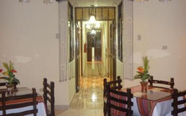 Brisas de la Bahia Hotel