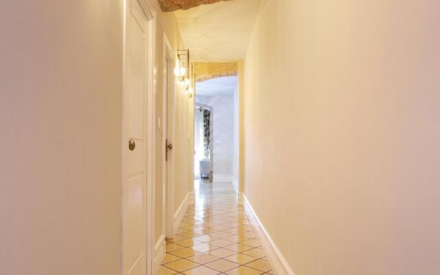 Exclusive 5BD apartment in down town Granada. Recogidas II