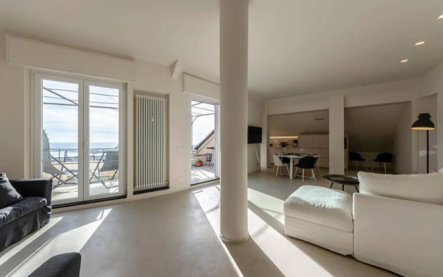 Flat 4 Bedrooms 2 Bathrooms - Genoa