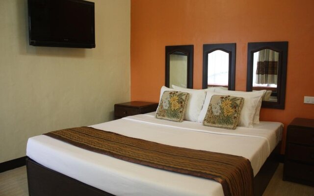 La Piscine Bed & Breakfast