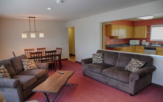 Friday Harbor Suites