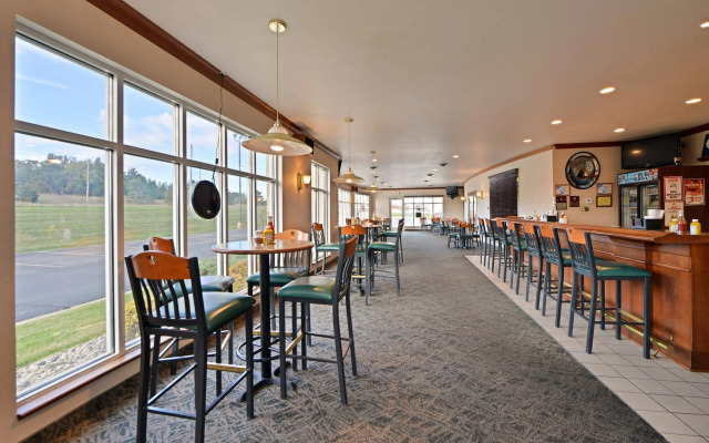 Best Western Plus Sparta Trail Lodge