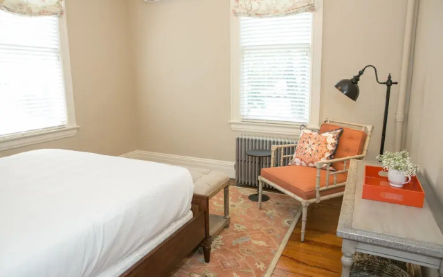 Frederick Inn Bed and Breakfast