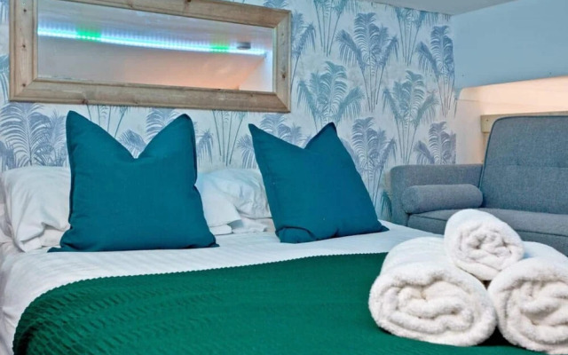 Host Stay Durnford Street