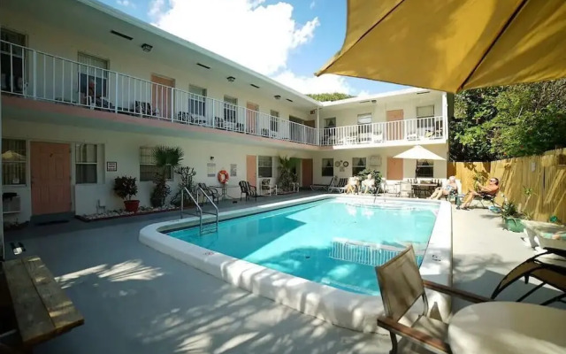 Beachside Gardens Suites