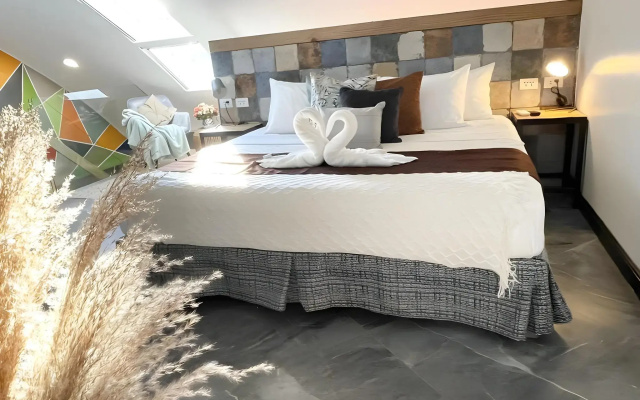 CLOCKWORKORANGE Luxury Suites