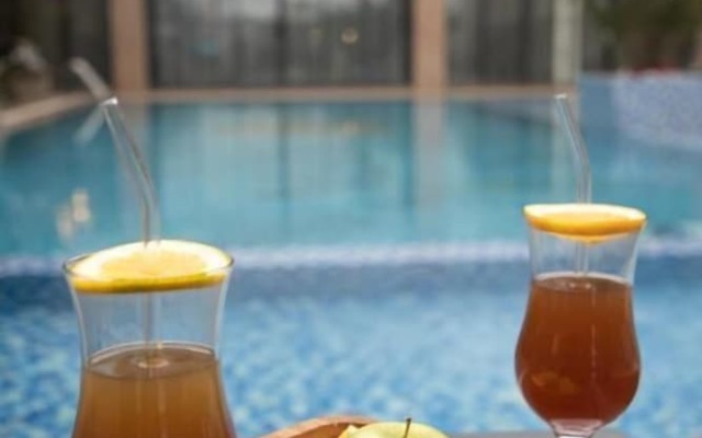 MandarinnART Hotel