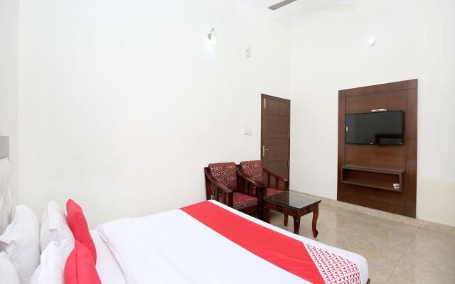 OYO 12766 Nimantran Resort