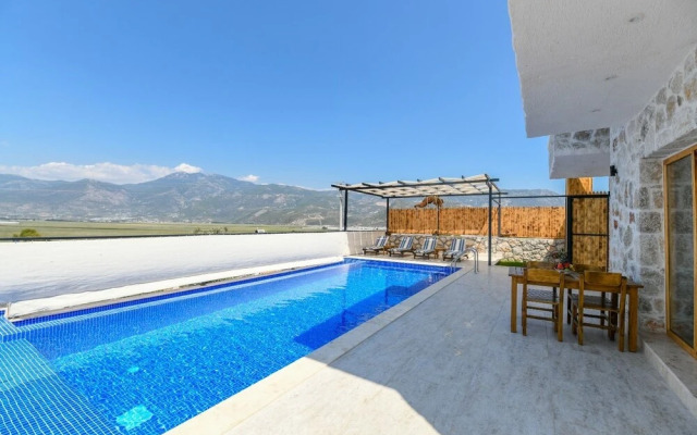 Villa Jet by Akdenizvillam