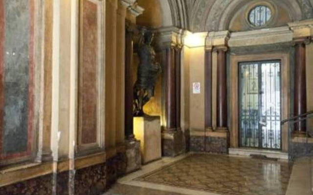 Migdal Palace