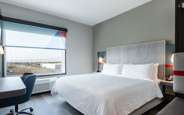 avid hotel Toronto - Vaughan Southwest, an IHG Hotel