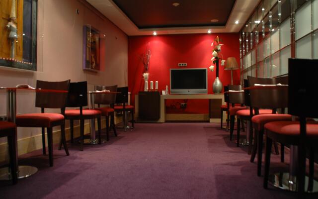 Washington Parquesol Suites & Hotel