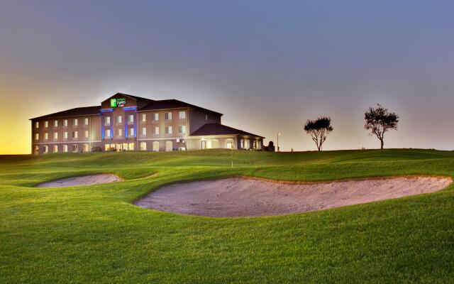 Holiday Inn Express & Suites Sioux Center, an IHG Hotel