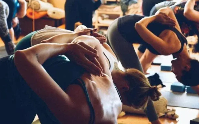 Surf Riders & Co - Surf Camp Moinhos