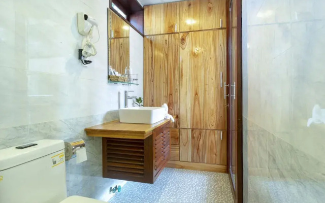 Ha My Beachside Villa Hoian