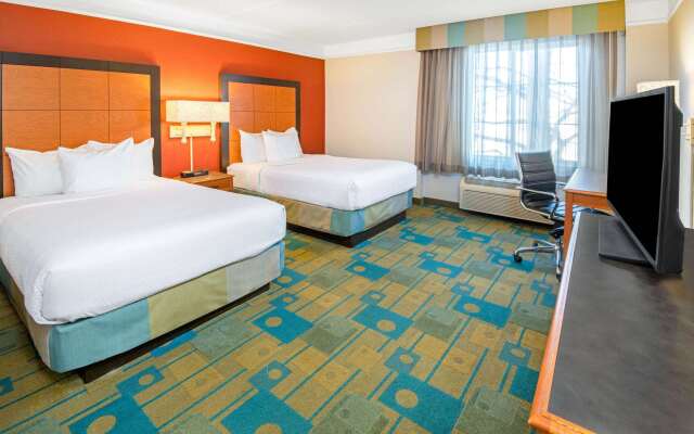 La Quinta Inn & Suites Sherman Denison