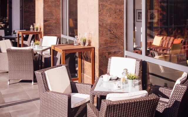 Vienna House Easy By Wyndham Airport Bucharest