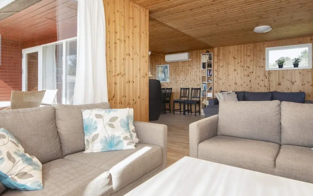 6 Person Holiday Home in Ebeltoft-by Traum