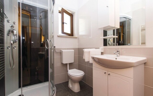 Beautiful Home in Nedescina With Wifi and 7 Bedrooms