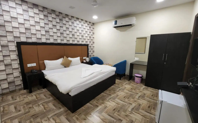 Goroomgo Mandakini Royale Kanpur