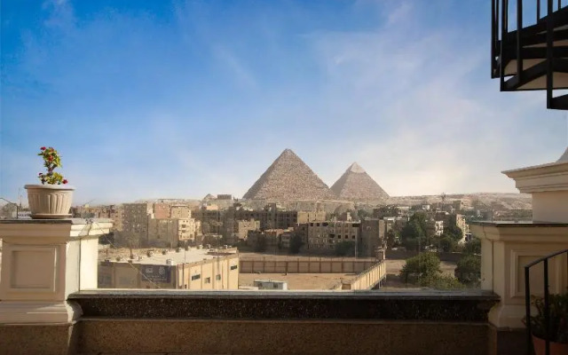 Pyramids Yard Hotel
