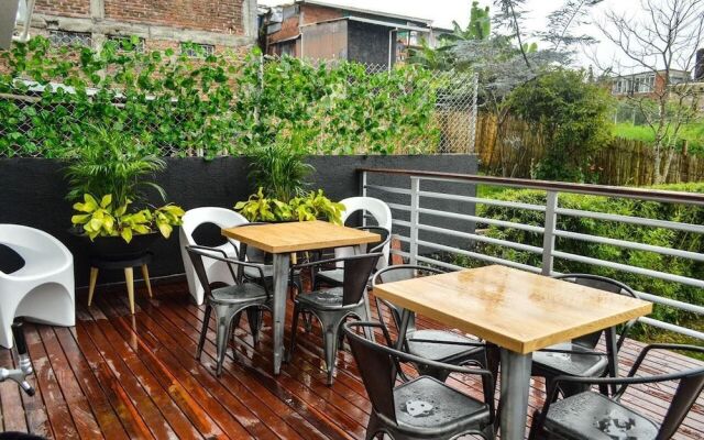 Three House Hostel Boutique