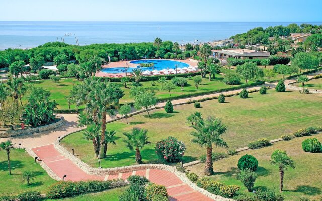 Conte Di Cabrera Hotel Club