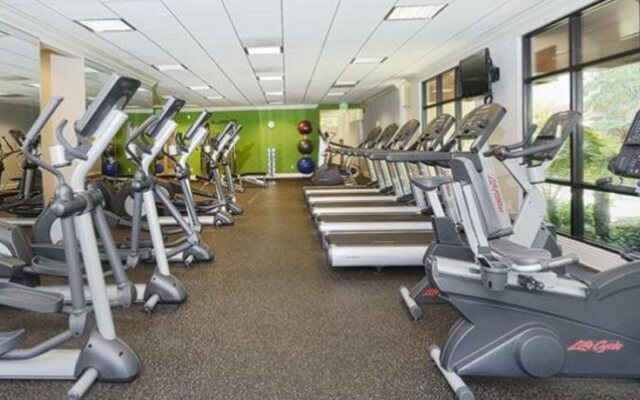 Oakwood at Eaves Seal Beach