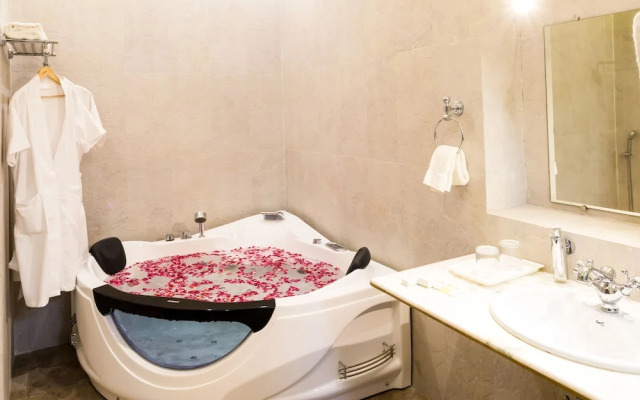 Syna Heritage Hotel