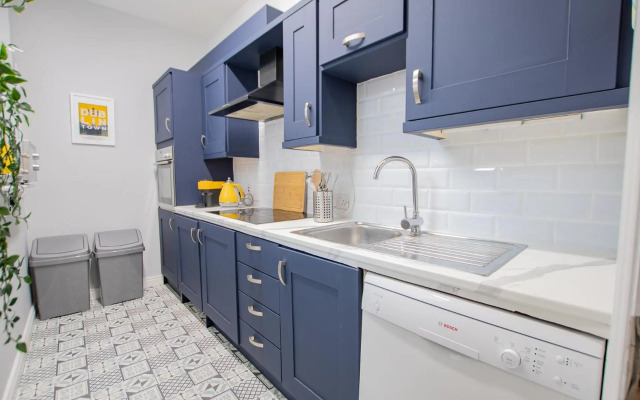 Dublin City Center, 15 Beds, Sleeps 18