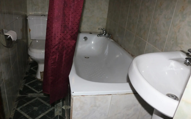 Albert Suites