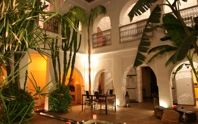 Riad O2