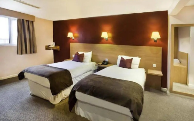 Luton Hotel