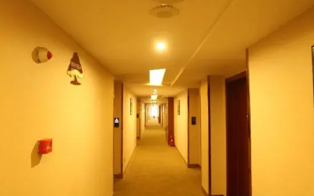 Greentree Inn Express Hotel Corning Street Subway Station Branch
