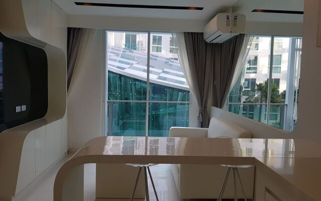 City Center Residence 1BR Pool View A306