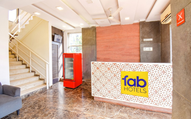 Fabhotel Shree Sai Residency