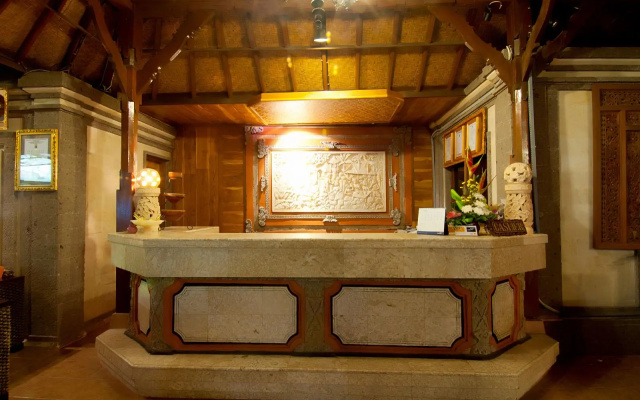 Kusnadi Hotel – Lobby – Bali