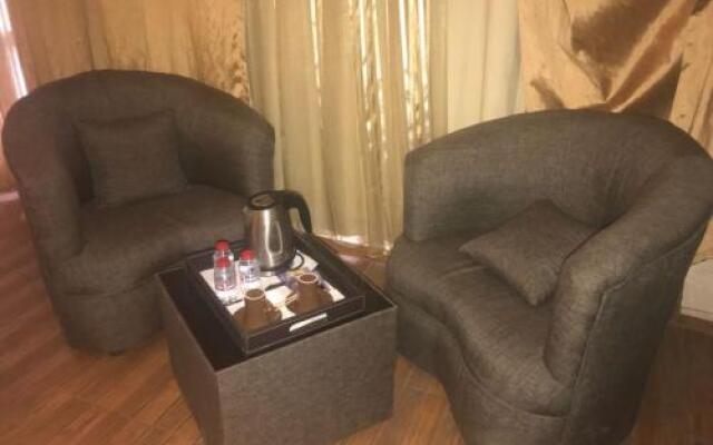 AL Bian Suites Hotel