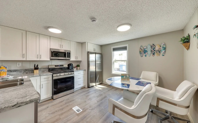 8 Mi to Laughlin Riverwalk: Waterfront Retreat