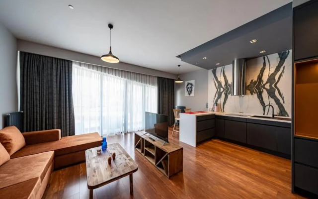 Classy, modern furnished residence security benesta 129