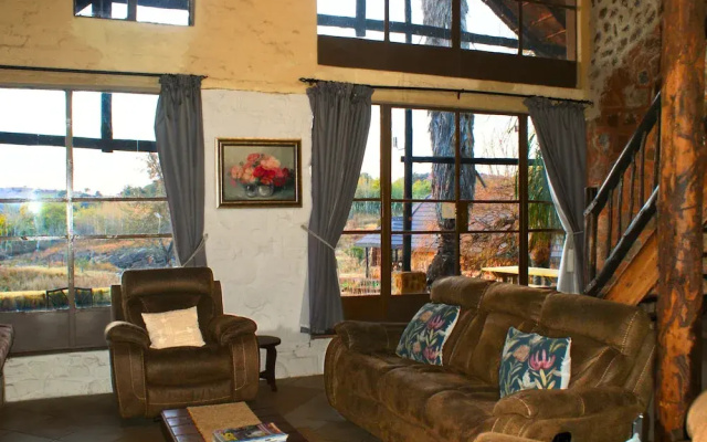Riverman Cabin Country Lodge