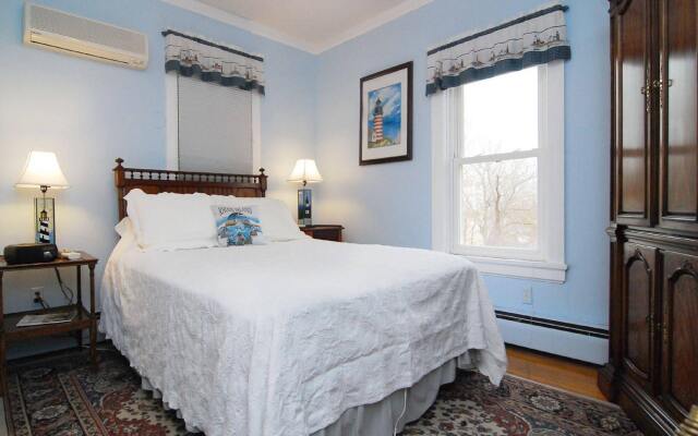 Blueberry Cove Inn