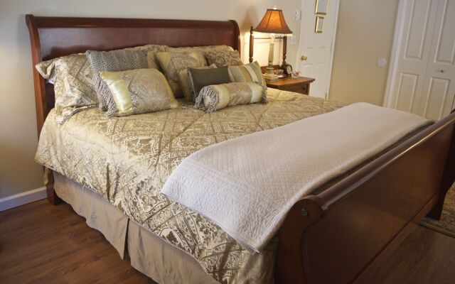 The Pawling House Bed & Breakfast