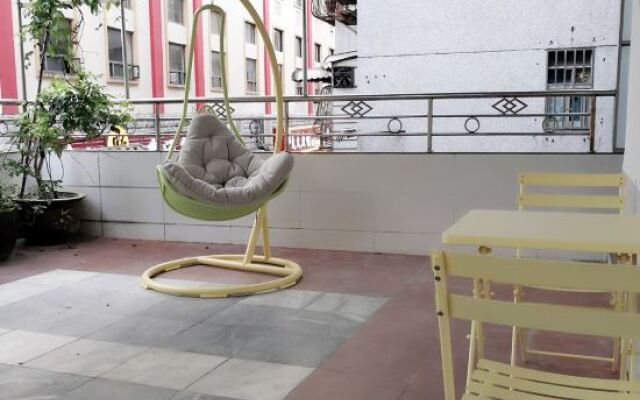 Diduan Weiwang Apartment (Guilin Binjiang Road)