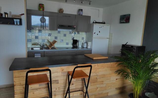 Bel appartement de 42 m2 , 1 chambre , climatisé.