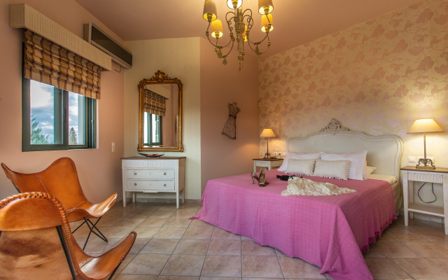 Luxury Villa Golden Crest With Private Swimming Pool