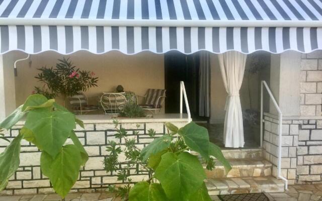 Seafront Apartment Jadri