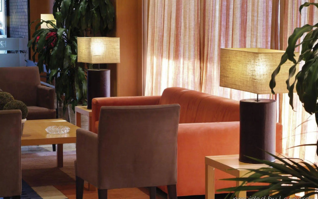 Отель Sercotel de los Reyes