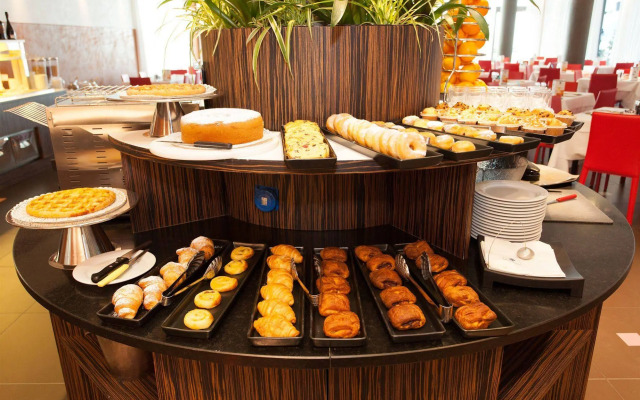 Hotel Adlon