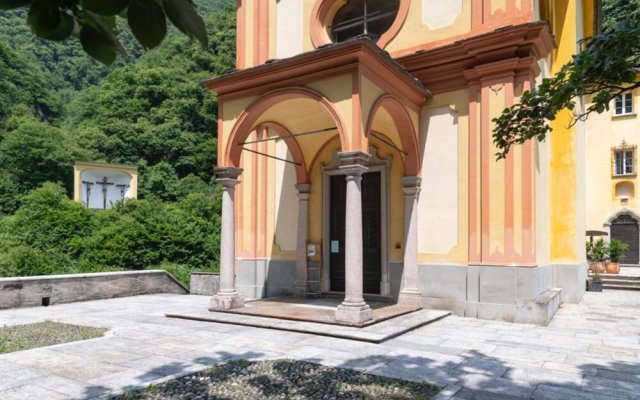 Palazzo Sacro Monte 1 Brissago Experience
